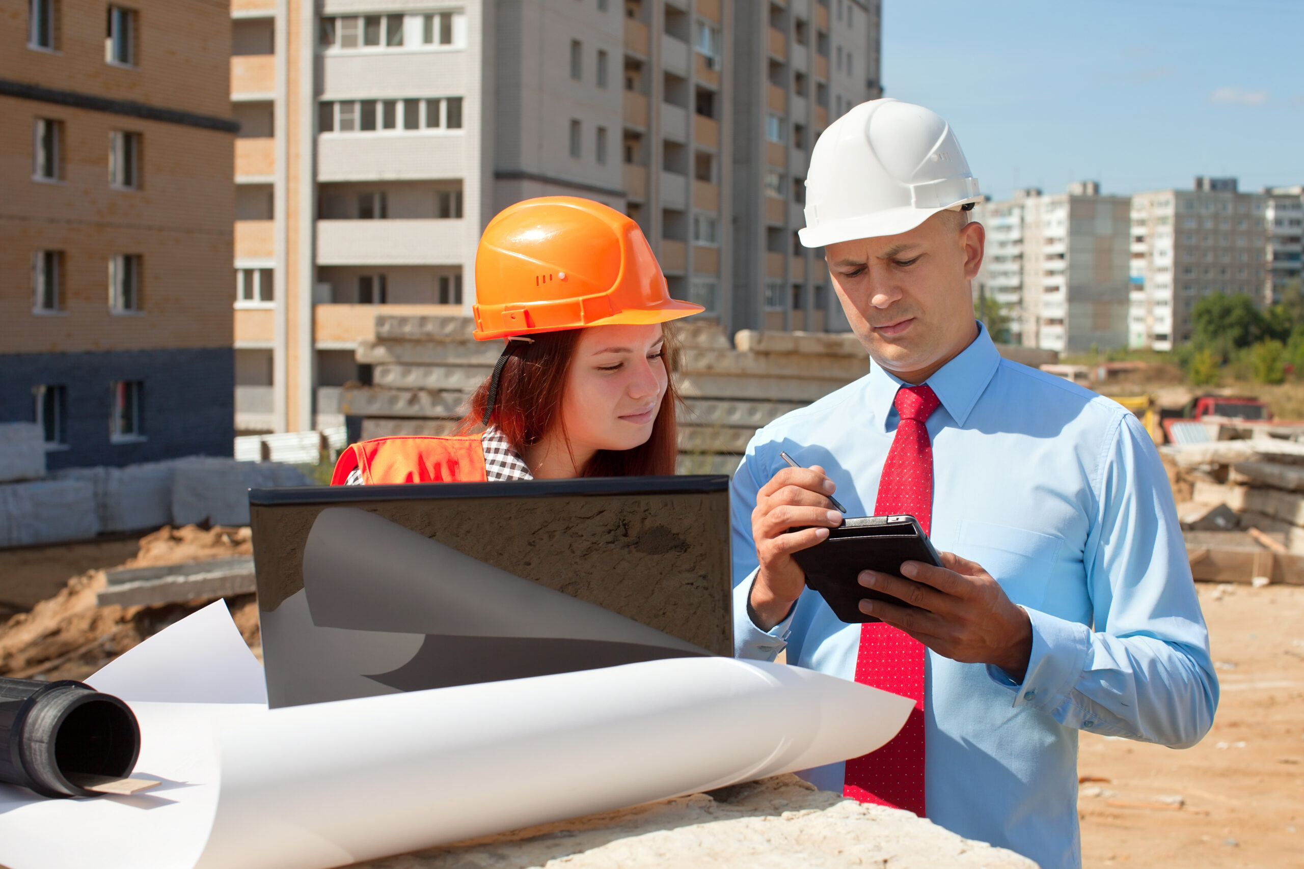 SMB Compass | How Do Construction Companies Manage Cash Flow? A Practical Guide for Contractors